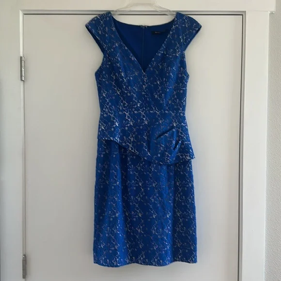 EUC Blue lace cocktail dress - Picture 2 of 7